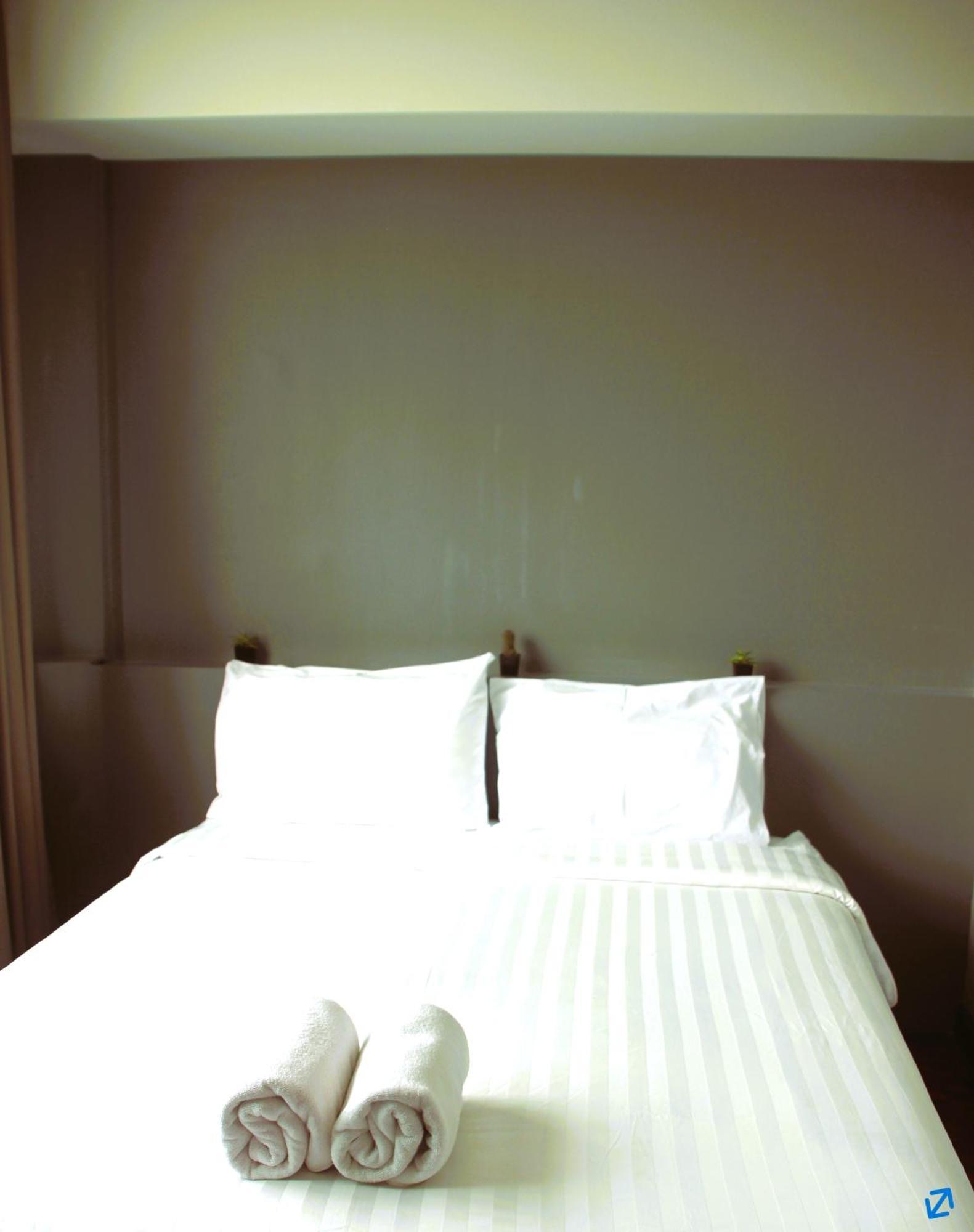 Hotel Lux Night Bazaar